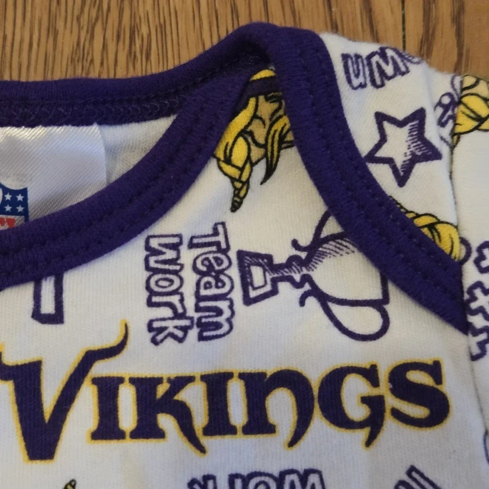 Minnesota Vikings Baby One Piece Bodysuit NFL Newborn 100% Cotton 0-3 Months
